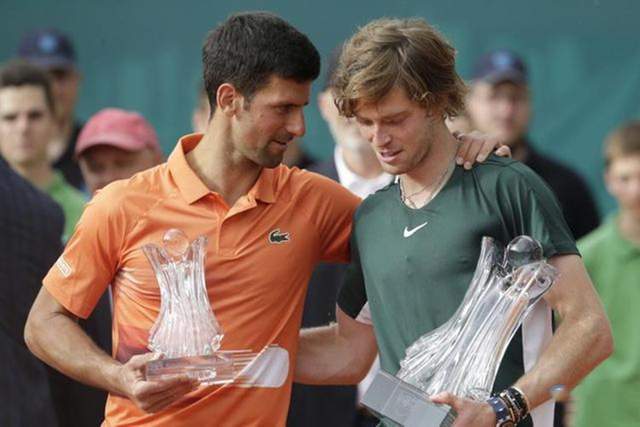 显处于劣势 显处于劣势